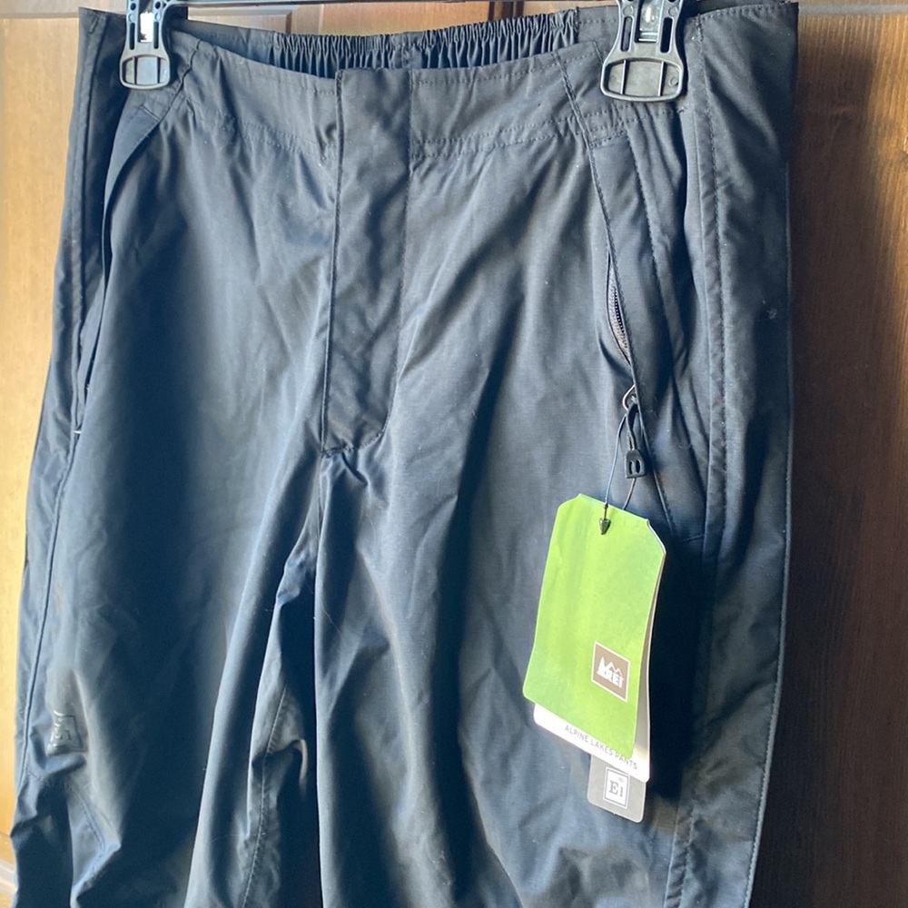 REI alpine lakes pants women’s 4 petite NEW - Picture 3 of 14